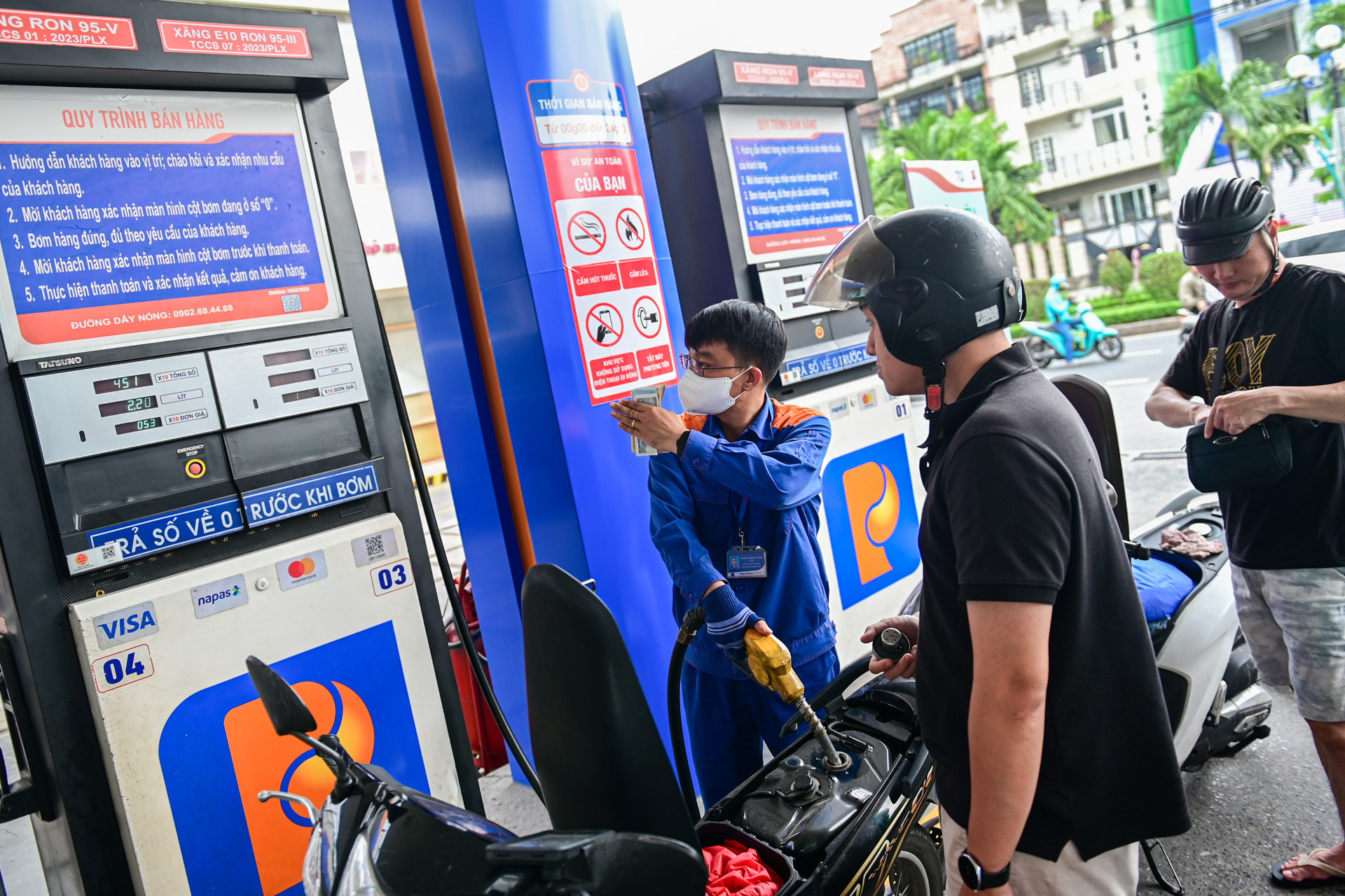 xăng dầu Nguyễn Huế 2 (2).jpg