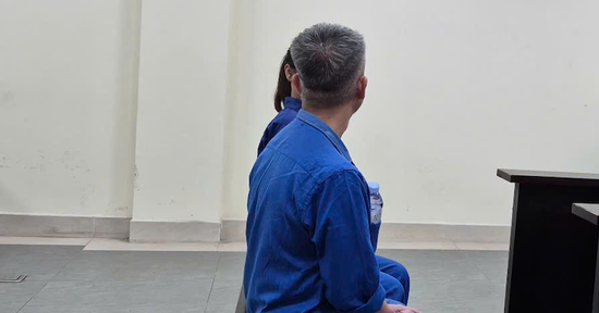 Nhận 5 tỷ đồng để 'chạy' tại ngoại, cựu cán bộ hải quan 'nhập trại'