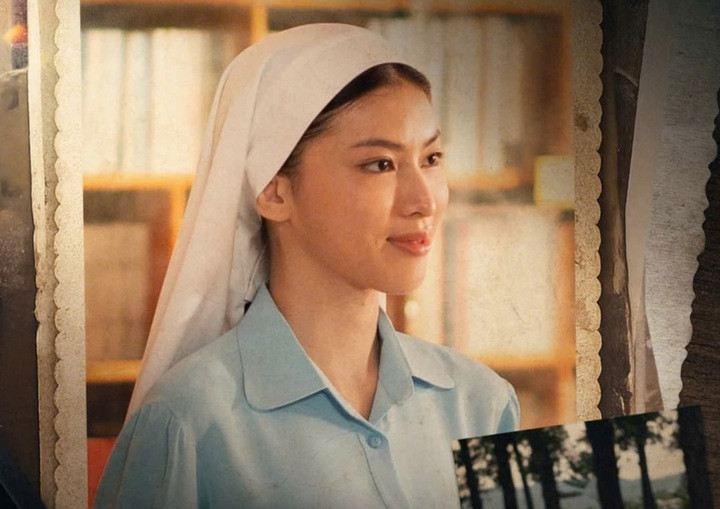 Được xem là ẩn số lớn nhất của phim, Á hậu 2 Hoa hậu Việt Nam 2020 Nguyễn Lê Ngọc Thảo mang đến sự bất ngờ đầy thú vị với vai Sơ Thanh. Từ bỏ hình ảnh kiêu kỳ, lộng lẫy thường thấy Ngọc Thảo hóa thân vào một nhân vật mang màu sắc điềm tĩnh và có phần nội tâm.