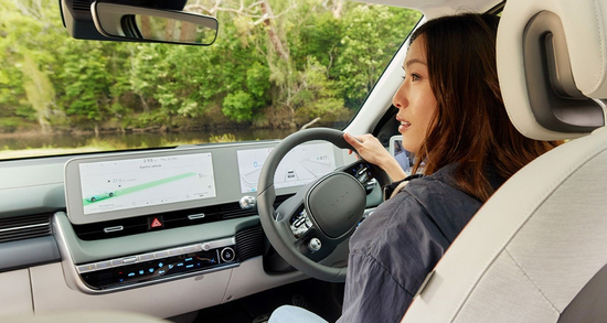 5 điều tài xế Việt cần nhớ khi lái thử ô tô điện