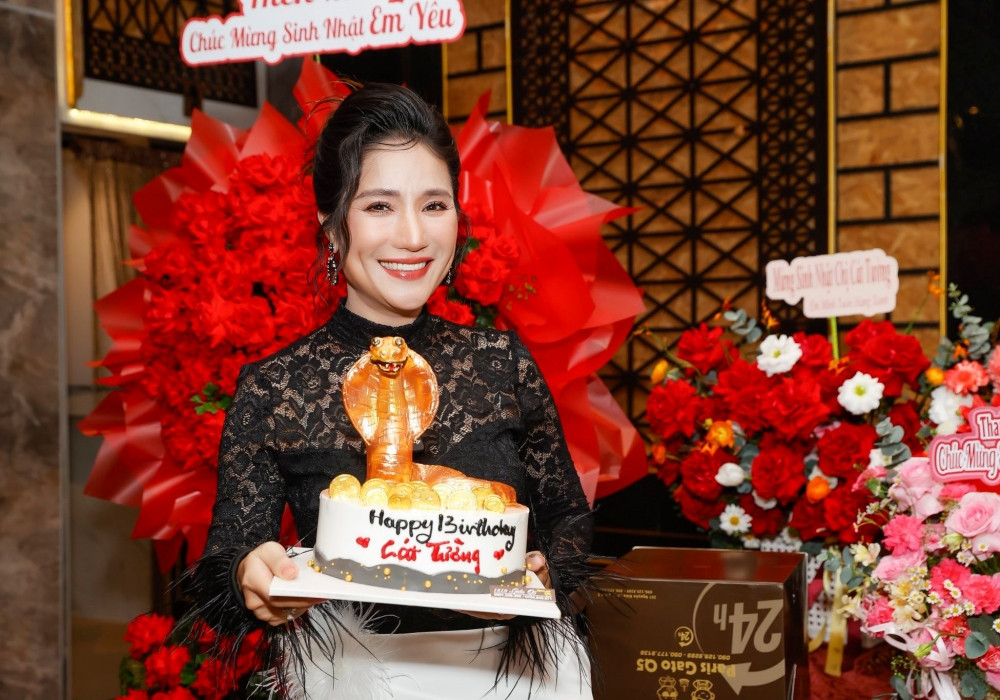 MC Cát Tường U50 vẫn nặng gánh, luôn chờ đợi người đàn ông phù hợp插图5 batch_599927550_25460437556929448_6333502024299632855_n.jpg