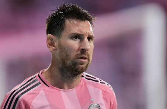 Messi vung tiền mua CLB hạng Năm ở Tây Ban Nha