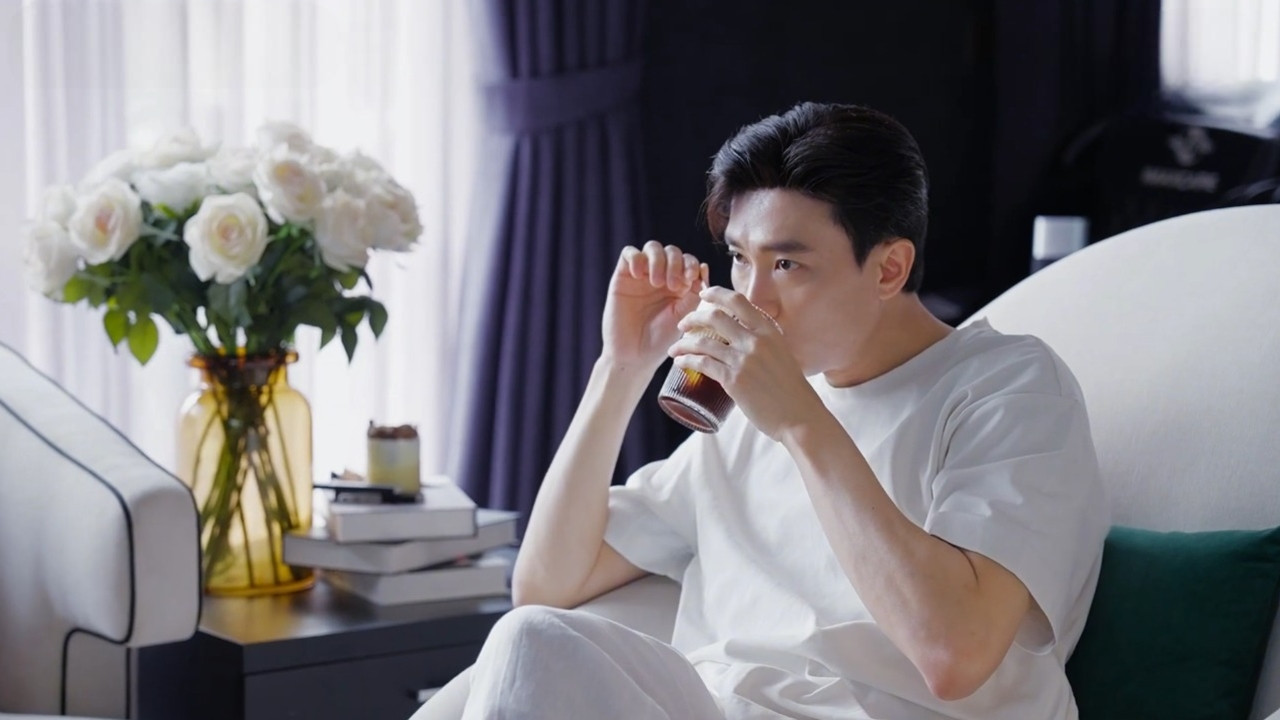 Nam diễn viên U40 độc thân, đẹp trai, giàu có: Chọn cách nhìn nhẹ nhàng hơn về cuộc đời - Ảnh 2.