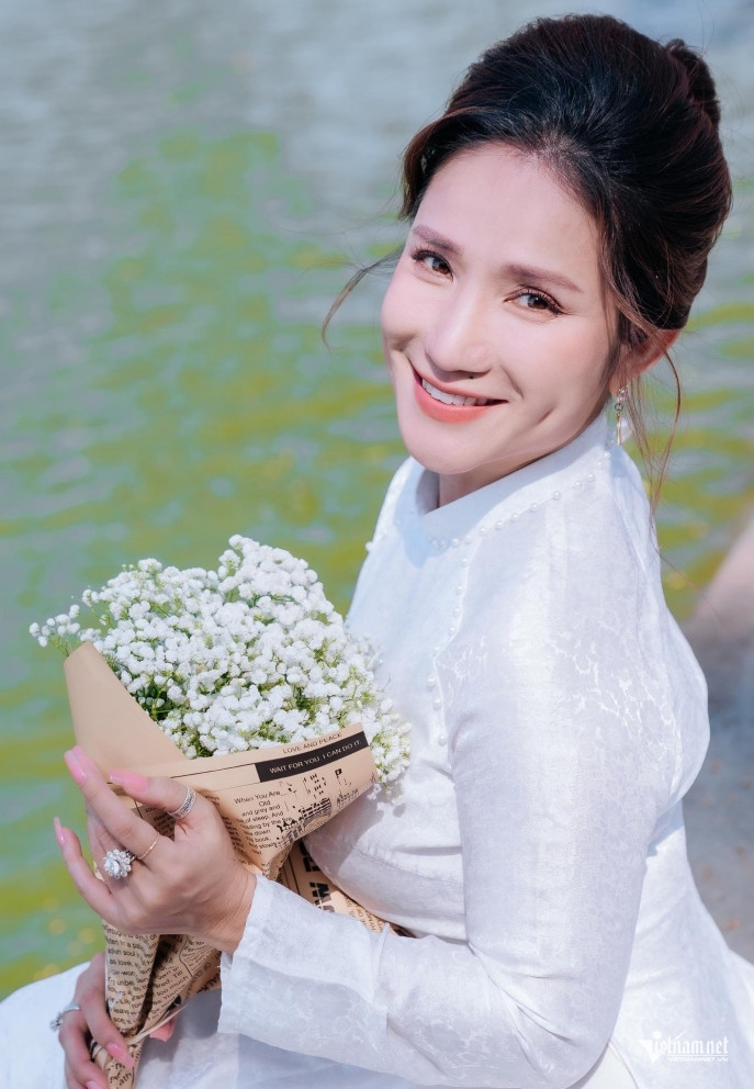 MC Cát Tường U50 vẫn nặng gánh, luôn chờ đợi người đàn ông phù hợp插图2 w batch 671834023 4378154439167573 1574919466250892895 n 2467.jpg