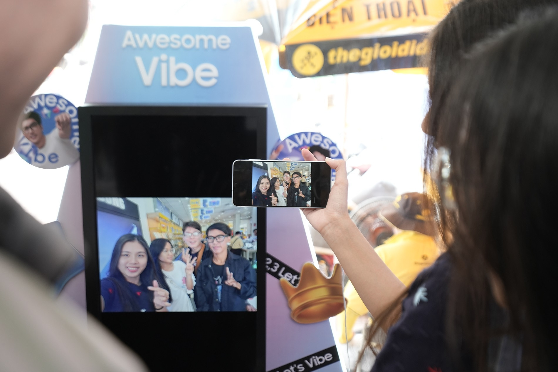 ‘Choáng’ với lượng SUNDAYs đổ về Thế Giới Di Động săn vé đêm nhạc Samsung và quà tặng độc quyền hợp tác cùng HIEUTHUHAI插图 anh 1 (1).JPG