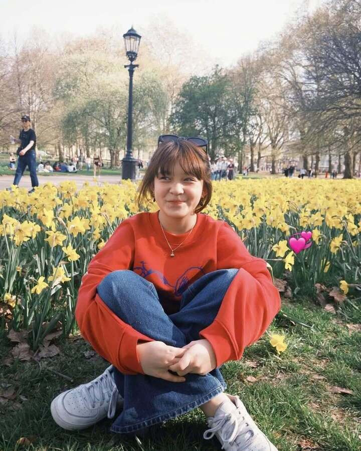 Qua nhiều phần phim, Nina được ghi nhận với khả năng nhập vai ấn tượng, đặc biệt trong những phân đoạn nặng tâm lý và yếu tố siêu nhiên.