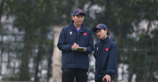 U23 Việt Nam: Không dùng quyền ‘trợ giúp’, ông Kim Sang Sik tính gì?
