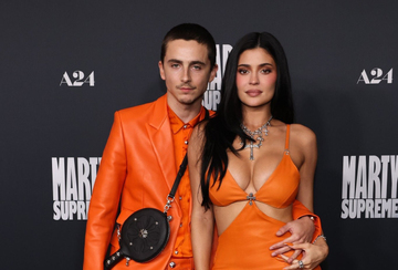 Kylie Jenner - Timothée Chalamet có thể là cưới nhau luôn được không!