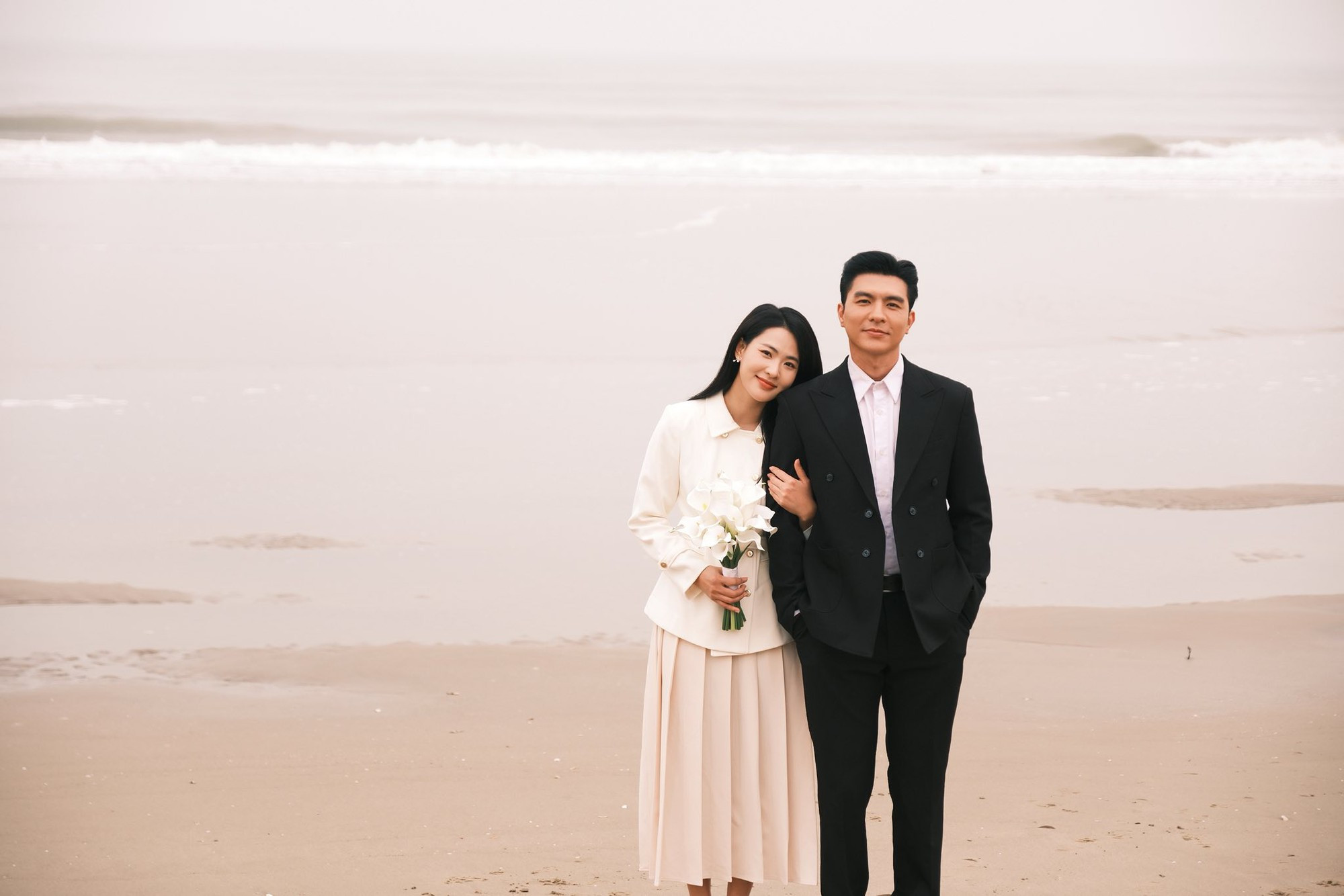 Diễn viên Minh Trang chia sẻ hình ảnh lãng mạn cùng Steven nguyễn sau Không giới hạn - Ảnh 1.