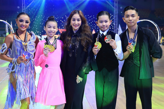 Phan Hiển - Thu Hương khẳng định đẳng cấp: DanceSport Việt Nam thống trị Đông Nam Á với 6 HCV