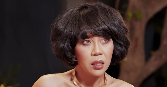 Trác Thúy Miêu bỏ về và loạt sao Việt bị đuổi khéo trên thảm đỏ