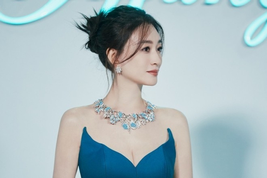 Chân dung chị đẹp khiến Trang Pháp thua sốc: Cả thanh xuân khổ đau vì yêu nhầm, giờ cuộc sống ai cũng ngưỡng mộ