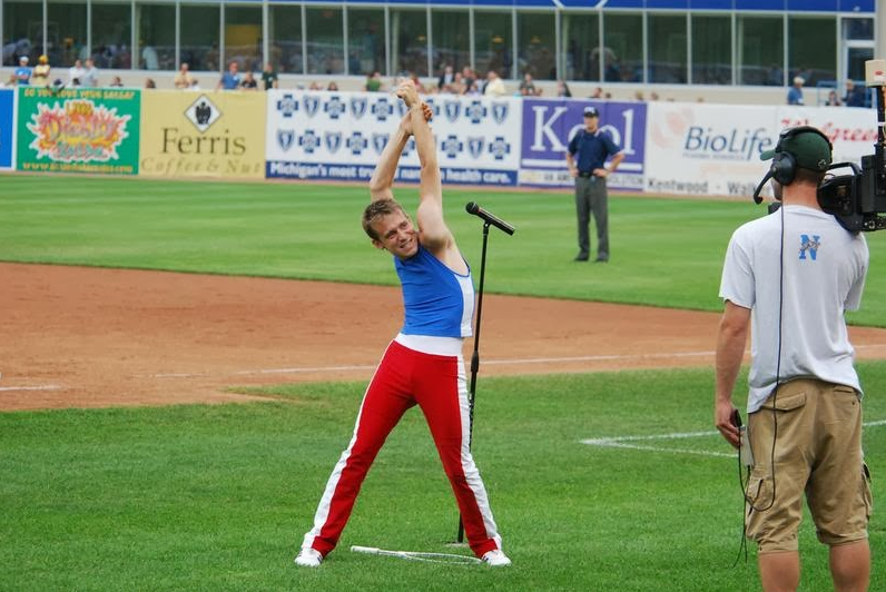 Dị nhân “người cao su” và hành trình phá vỡ mọi giới hạn cơ thể - Ảnh 6.