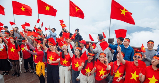 Lịch nghỉ Giỗ Tổ, 30/4-1/5 giữ nguyên: Người lao động đón 2 kỳ nghỉ sát nhau