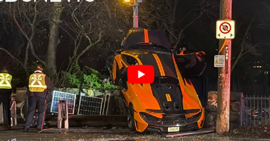 Siêu xe hiếm McLaren 600LT nát đầu sau cú tông cột đèn giữa đêm, tài xế bị bắt
