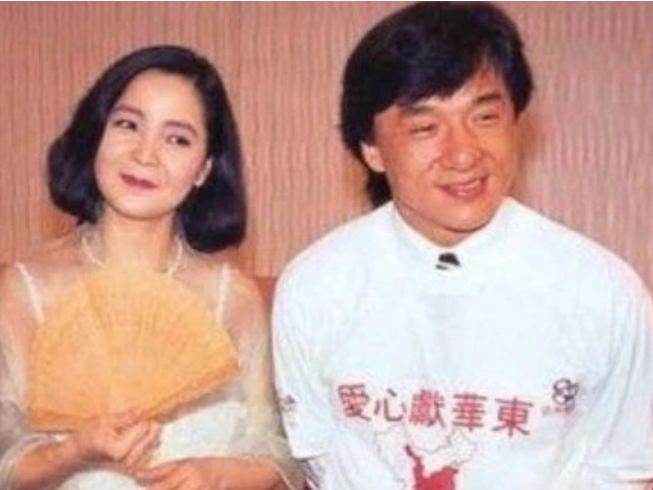 Tiết lộ lý do khiến Đặng Lệ Quân chia tay Thành Long  - Ảnh 1