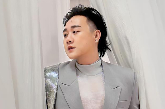 Trung Quân Idol: 'Hoàng tử mưa' của Vpop, cuộc sống giàu có, U40 vẫn độc thân