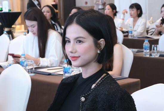 Bác sĩ Nguyễn Linh Thuỳ - được tìm kiếm trên MXH: Tốt nghiệp Đại học Y Dược TP.HCM, ngoại hình xinh đẹp