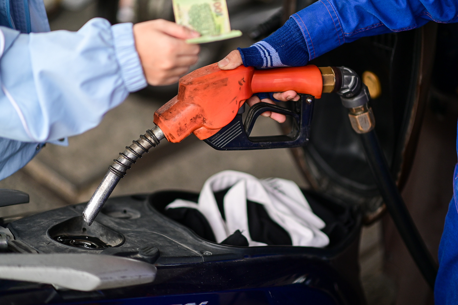 xăng dầu   Nguyễn Huế 12.jpg