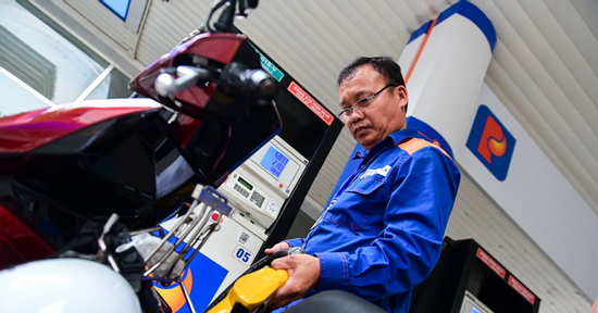 Giá xăng dầu hôm nay 22/4: Dầu thế giới tăng, trong nước giảm sâu hơn 3.000 đồng/lít