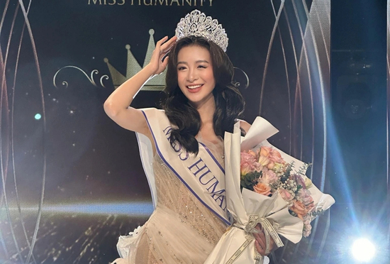 Nhan sắc 4 cô gái đóng phim về hoa hậu 