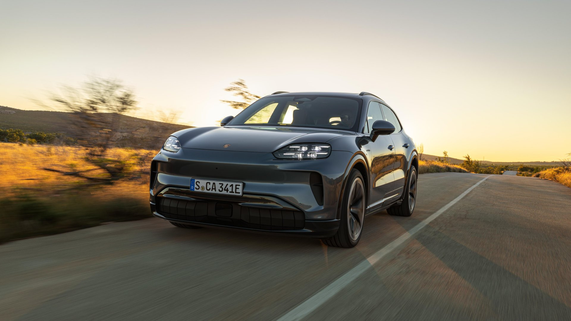 porsche cayenne ev 5