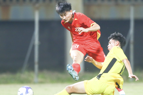Báo Malaysia thúc giục đội nhà 'đòi món nợ' thua đậm U17 Việt Nam