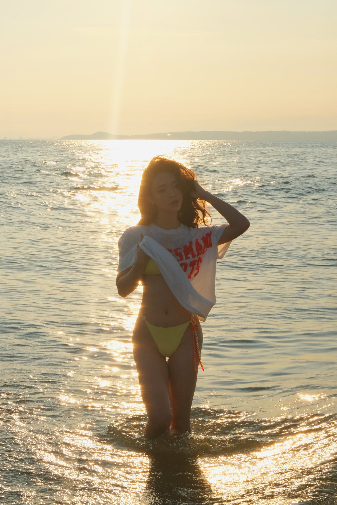 Có thể là hình ảnh về đại dương và bãi biển