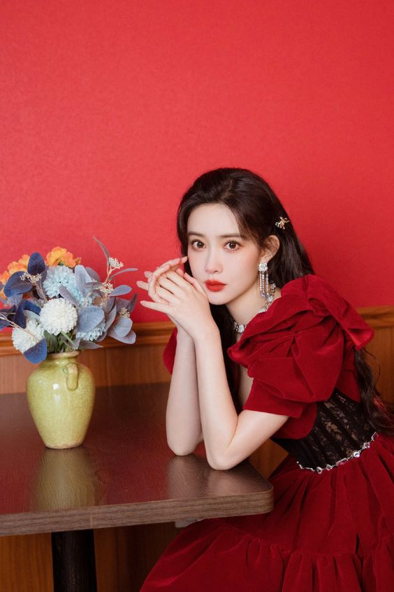 Đúng 16h30 thứ Bảy 25/4/2026, 3 con giáp phúc lộc sâu dày, tích góp được gia tài bạc tỷ, phủ phê tiêu xài đến cuối đời插图