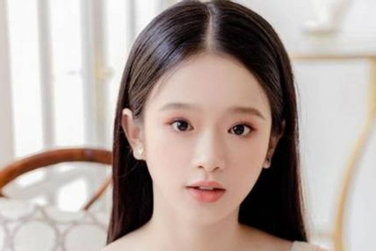 Nhan sắc Linh Ka thăng hạng, đại diện Việt Nam tại bảng xếp hạng sắc đẹp thế giới