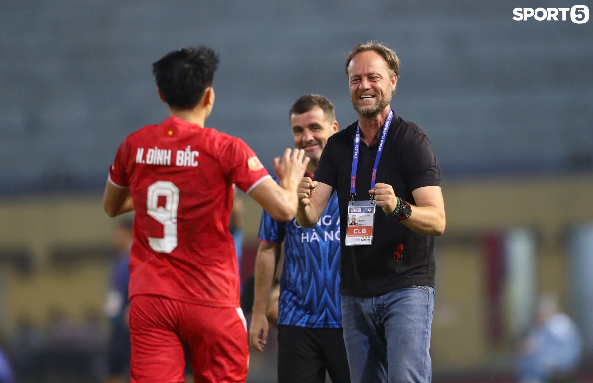 14718009930411383940009