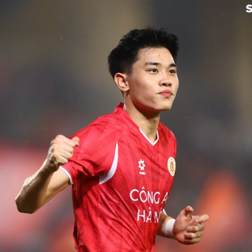 Đình Bắc lập hat-trick, đi vào lịch sử V.League