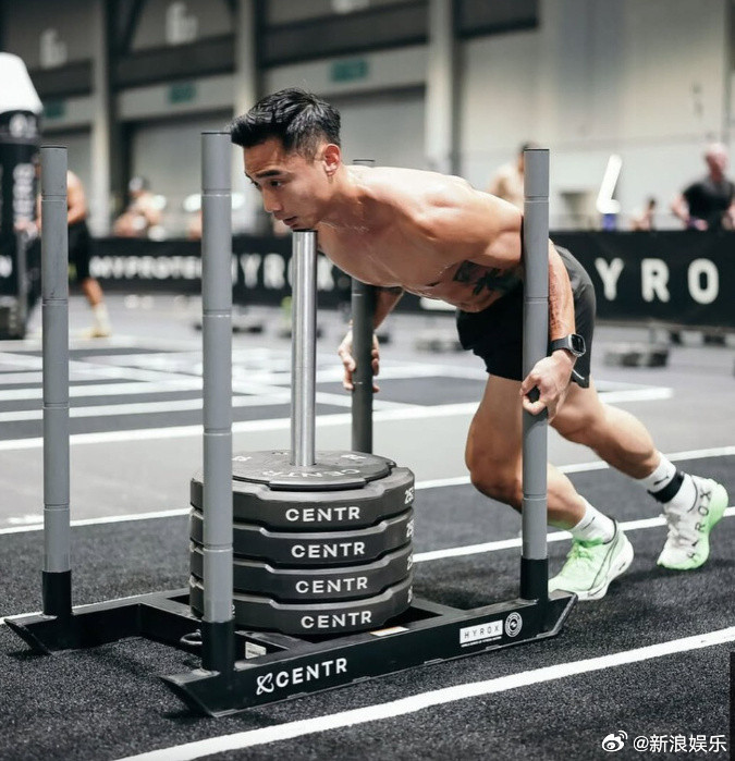 Thái Trác Nghiên công bố cưới