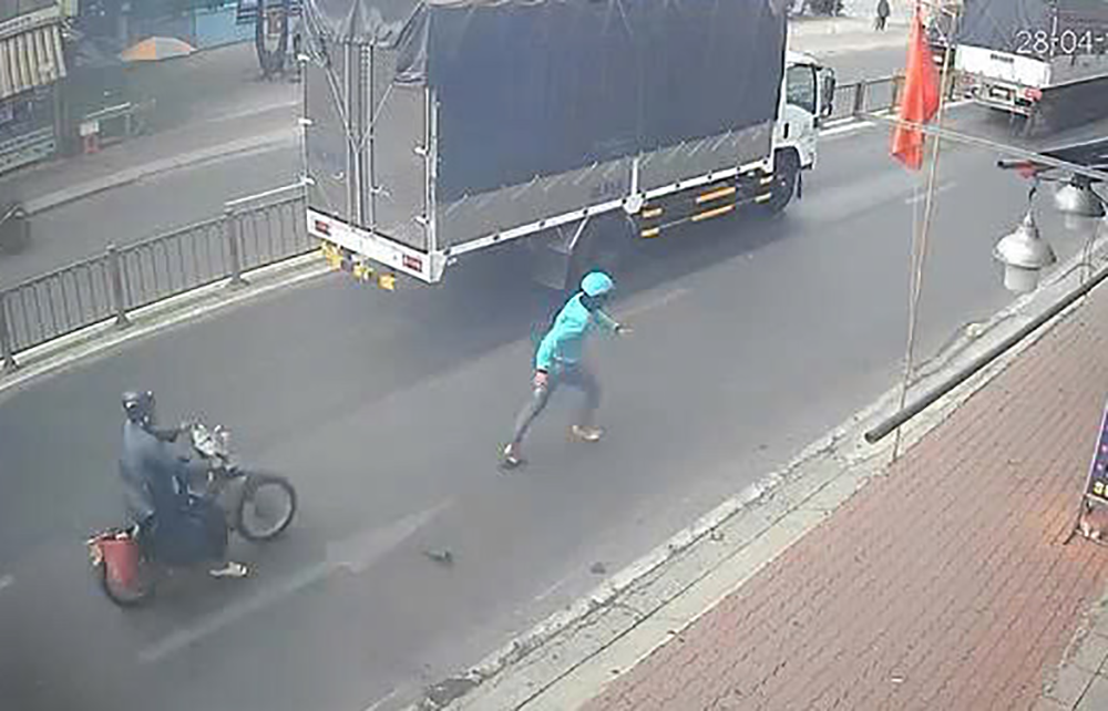 cuop giat tiem vang 1.png