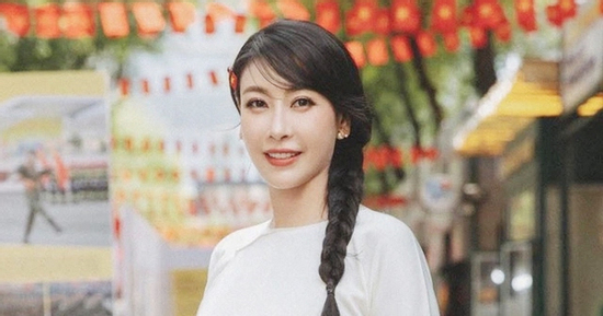 Cuộc sống ở tuổi 50 của người đẹp duy nhất đăng quang Hoa hậu Việt Nam khi mới 16 tuổi