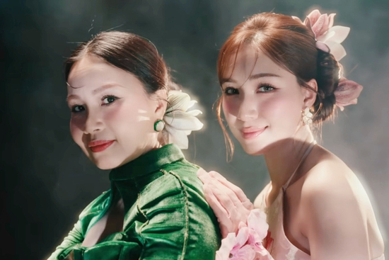 Hòa Minzy, Cẩm Ly ở đâu giữa tranh cãi 'lúa chín không cúi đầu'