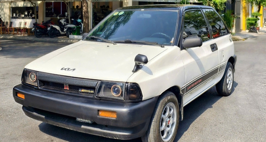 'Huyền thoại' Kia Pride 3 cửa hiếm gặp, 38 năm tuổi đắt gấp đôi giá thị trường