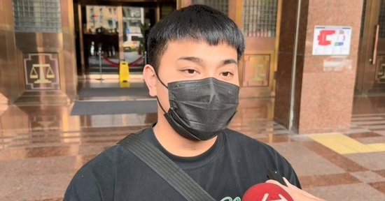 Nam ca sĩ lĩnh án 10 năm tù vì lái xe tông chết người rồi bỏ trốn