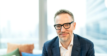 CEO LinkedIn điểm mặt 5 kỹ năng sinh tồn AI không thể ‘cướp’ từ con người