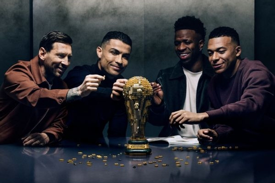 Cũng có ngày fan bóng đá thấy cảnh Messi, Ronaldo thân thiết trước thềm World Cup