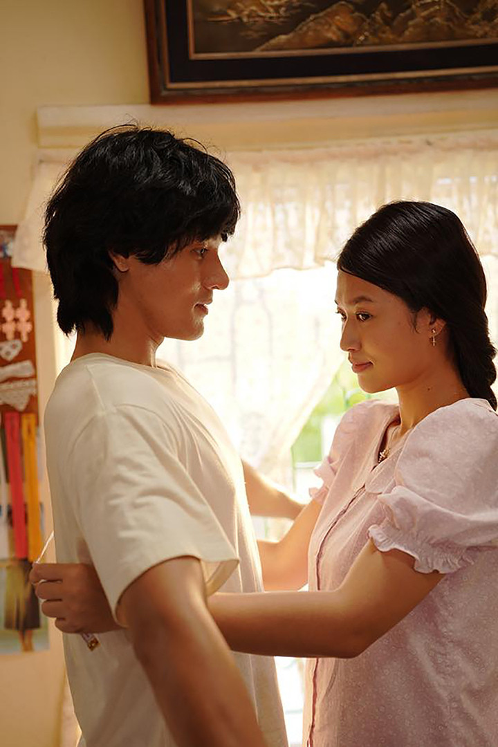 Nhiều khán giả đánh giá diễn xuất của Khương Lê tiến bộ so với các phim trước. Nhân vật gây thiện cảm với tạo hình đẹp, cách sống chân thành, hết mình với tình yêu.