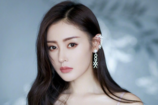 Tiền rơi trúng đầu đúng ngày mai (6/4/2026), 3 con giáp tiền tài vượng phát, bạc vàng chật két