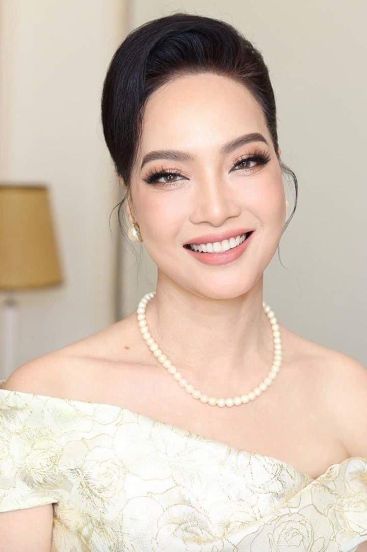 NSND đóng phim dẫn đầu phòng vé: Là mỹ nhân màn ảnh, U70 vẫn trẻ đẹp khó tin - Ảnh 9.