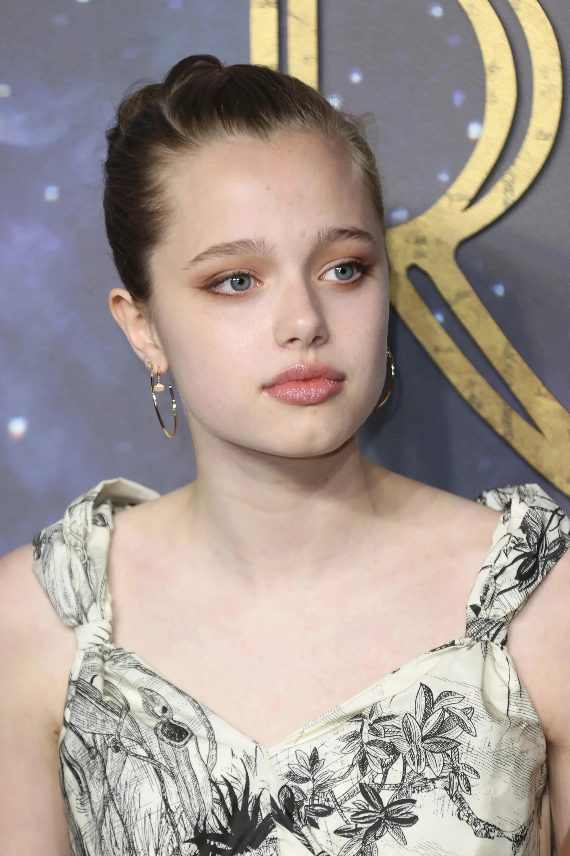 Shiloh Jolie - Con gái của Angelina Jolie gây sốt ở tuổi 19 - Ảnh 4.