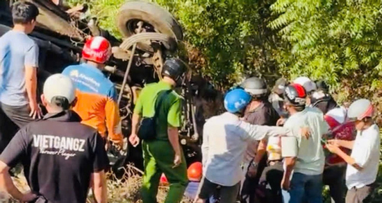 Danh tính 4 nạn nhân tử vong trong vụ xe khách lao xuống vực ở Lâm Đồng