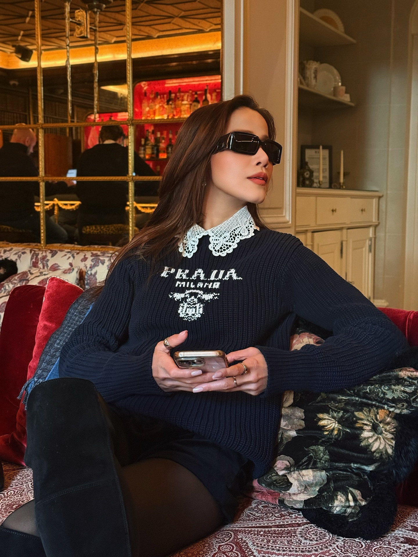 Người mẫu cùng thời Thanh Hằng, Xuân Lan vừa công khai kết hôn lần 3 với chồng Tây hơn 17 tuổi là ai? - Ảnh 8.