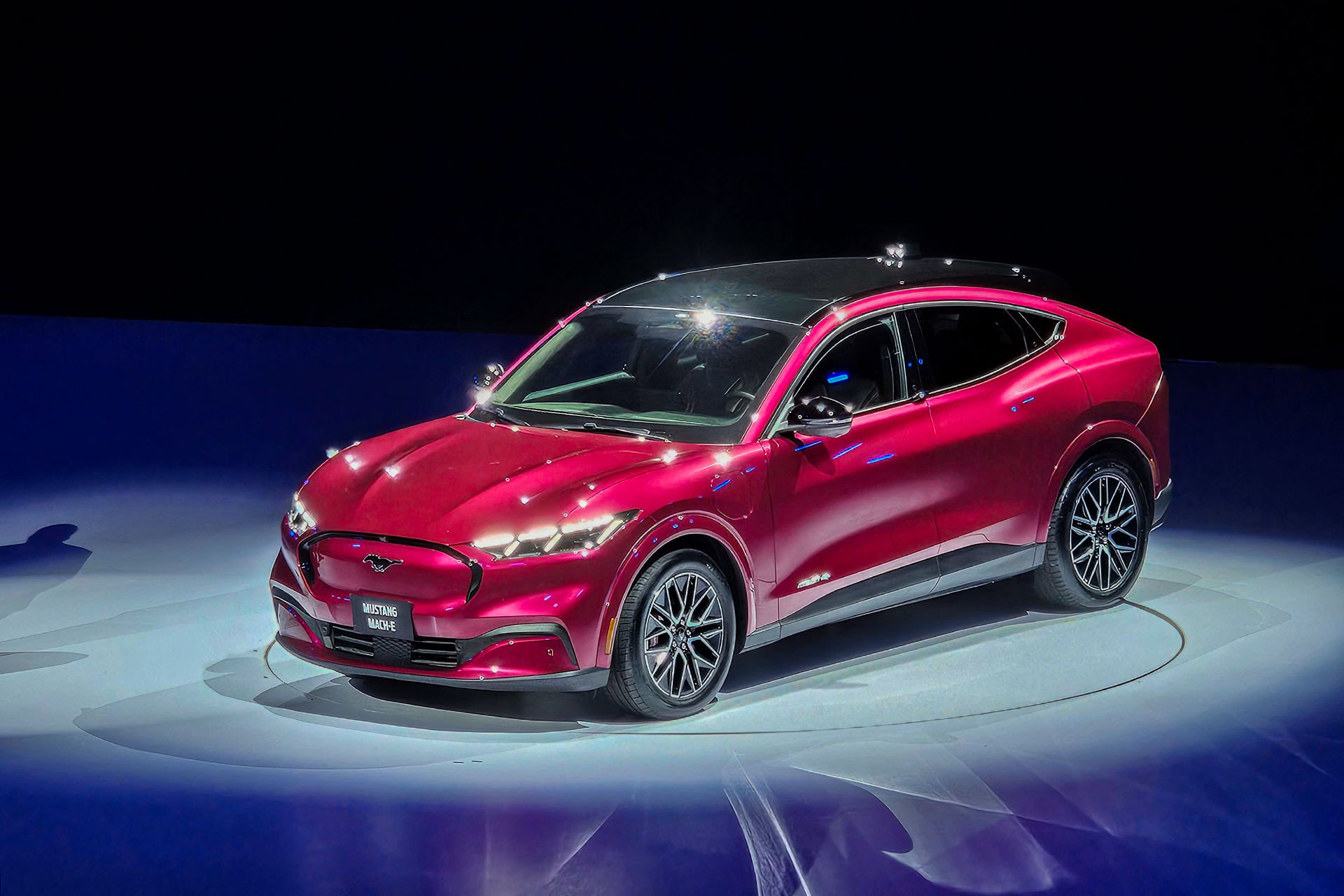 Mustang Mach E (1).jpg