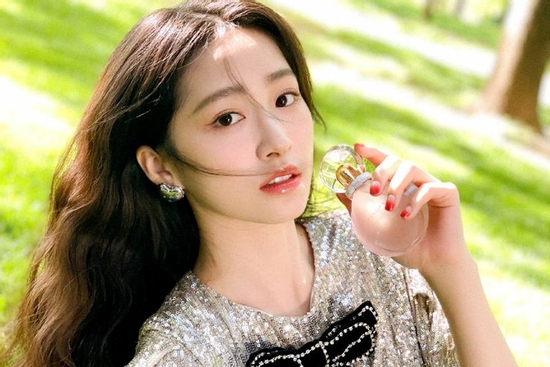 Cuối ngày hôm nay (7/4/2026), 3 con giáp tiền bạc ào vào nhà như thác đổ, hoan hỉ đón nhận tài lộc tràn về nhà