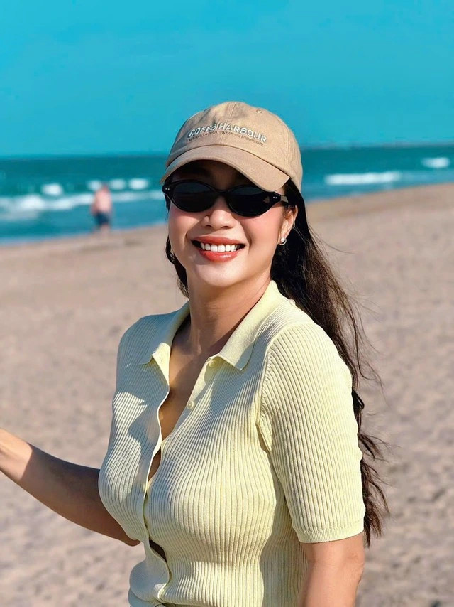 Cuộc sống của nữ NSƯT Ốc Thanh Vân sau khi rời Úc về Việt Nam - Ảnh 8.