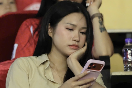 Doãn Hải My đọ sắc với Chu Thanh Huyền trên khàn đài Hàng Đẫy